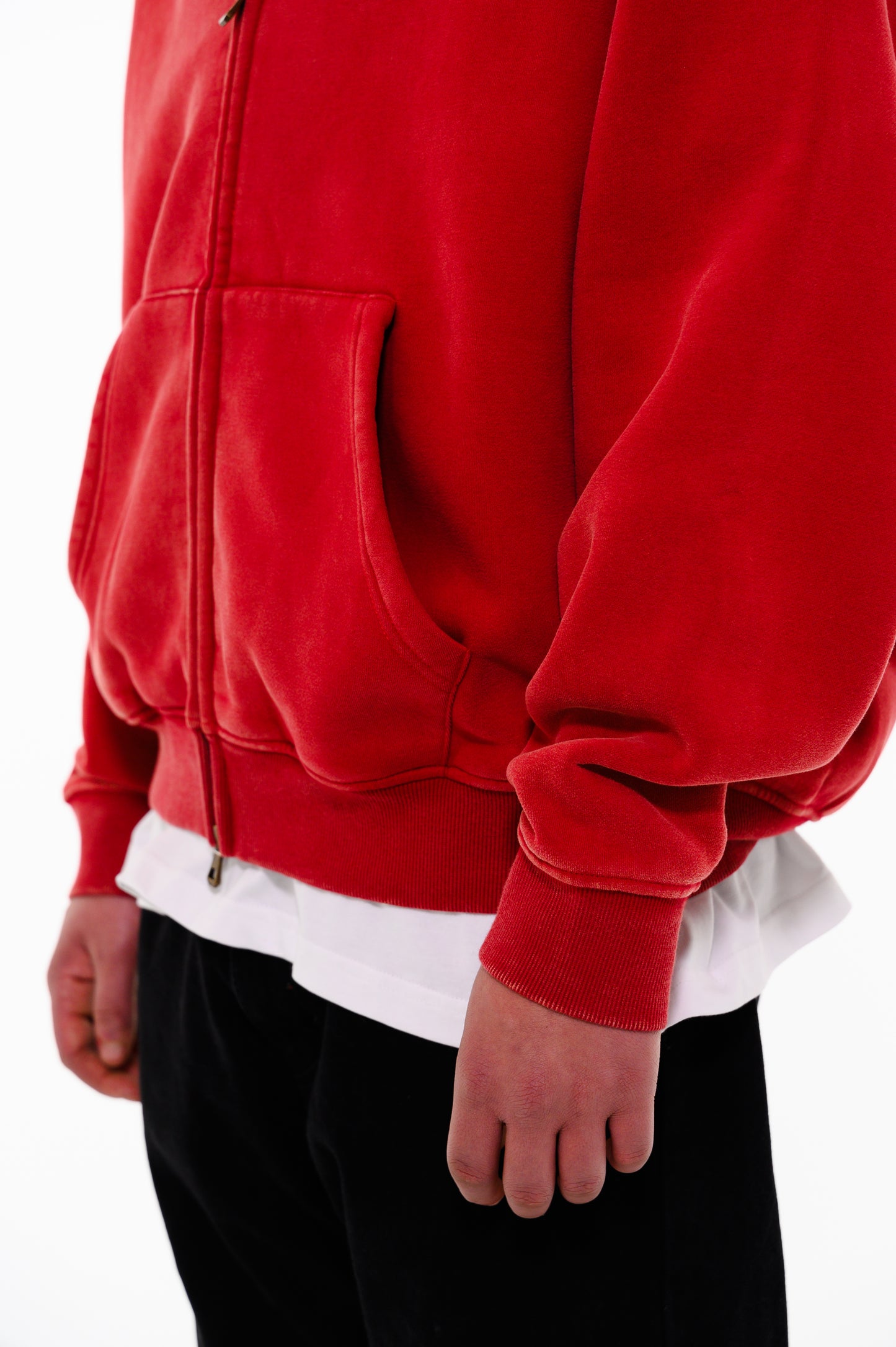 (G) ZIP HOODIE - RED